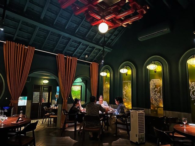Nhà hàng Gia